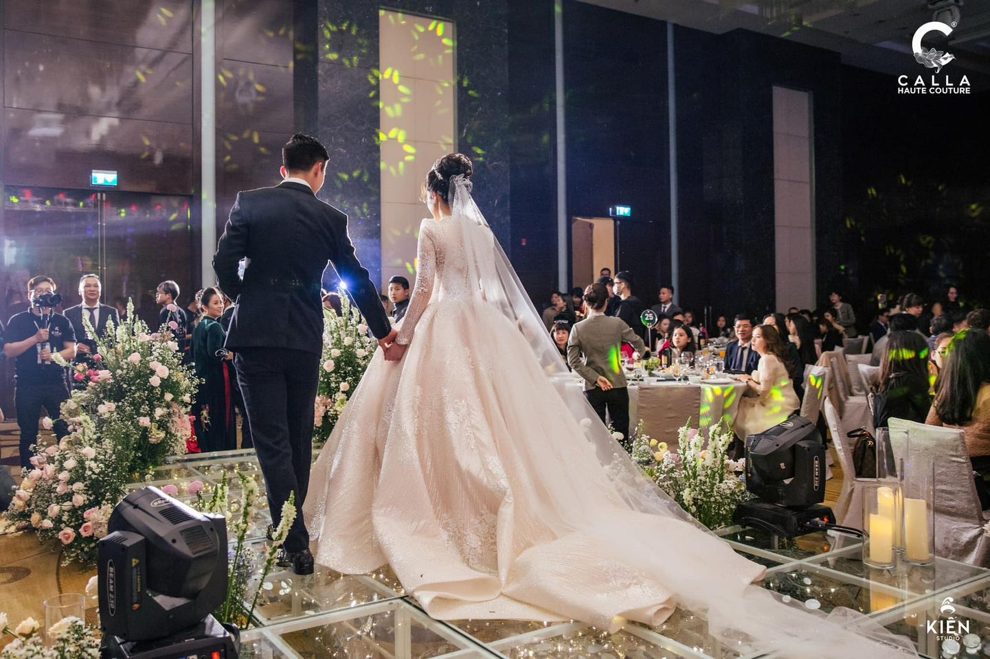 Phong tục cưới hỏi truyền thống của người Việt bao gồm những gì?