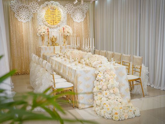 Gợi ý 6 cách trang trí bàn gia tiên đám cưới đơn giản và sang trọng