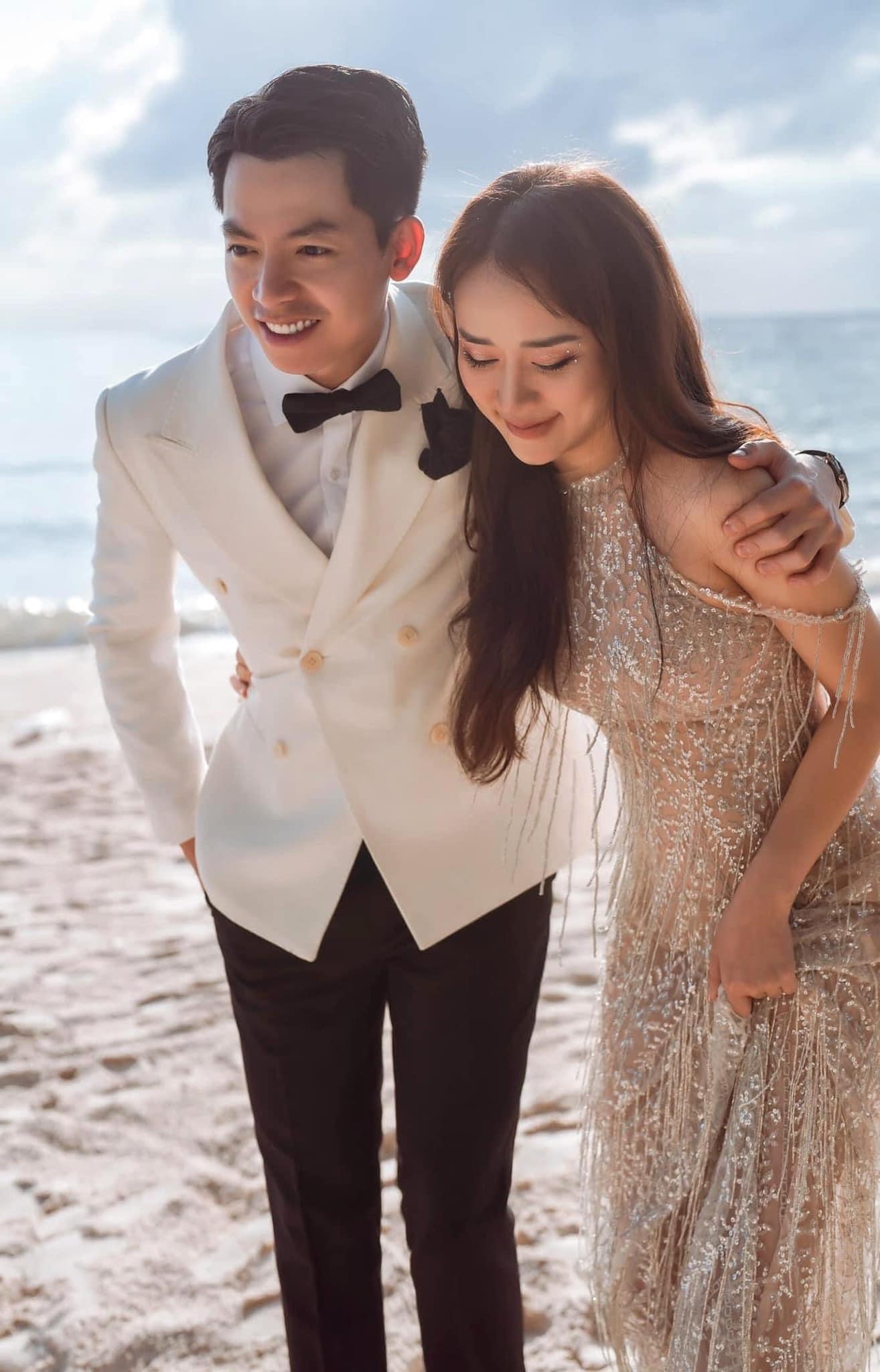 Trang phục chú rể lịch lãm và sang trọng trong ngày trọng đại