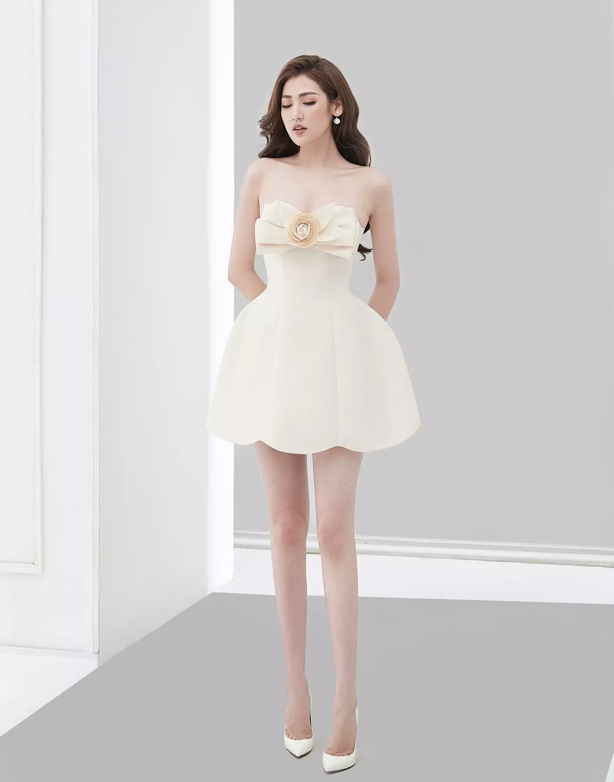 Top 6 trang phục đi đám cưới đơn giản, thanh lịch cho nữ