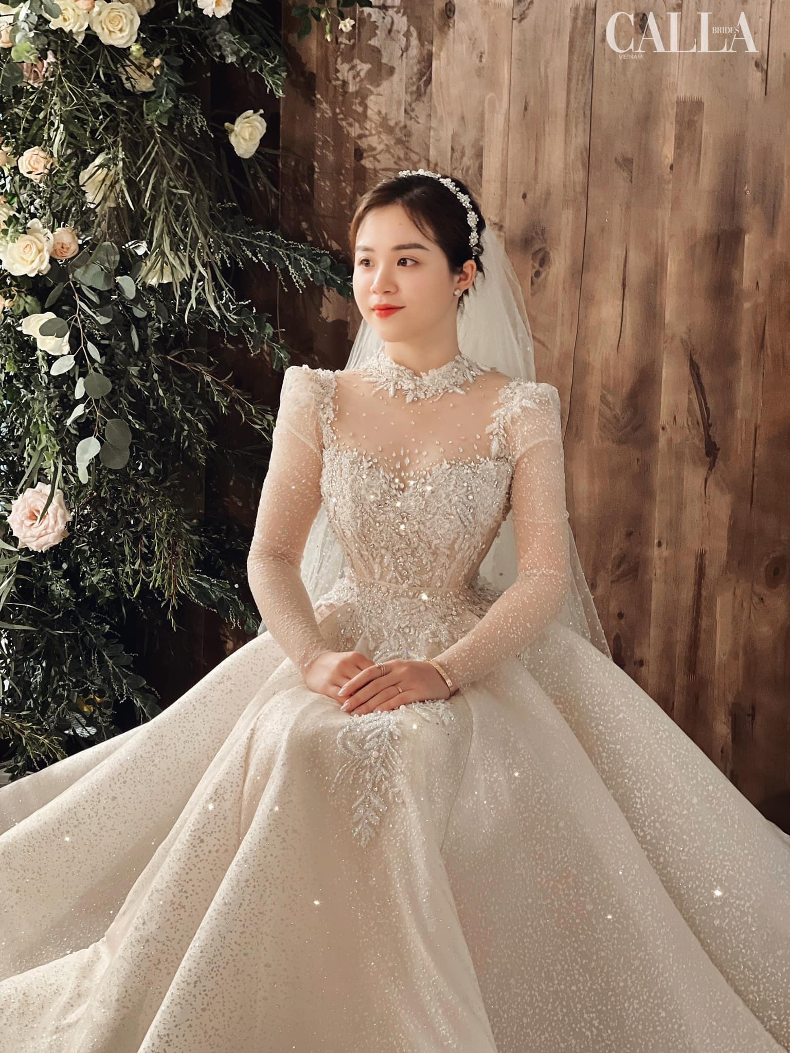 váy cưới xoè